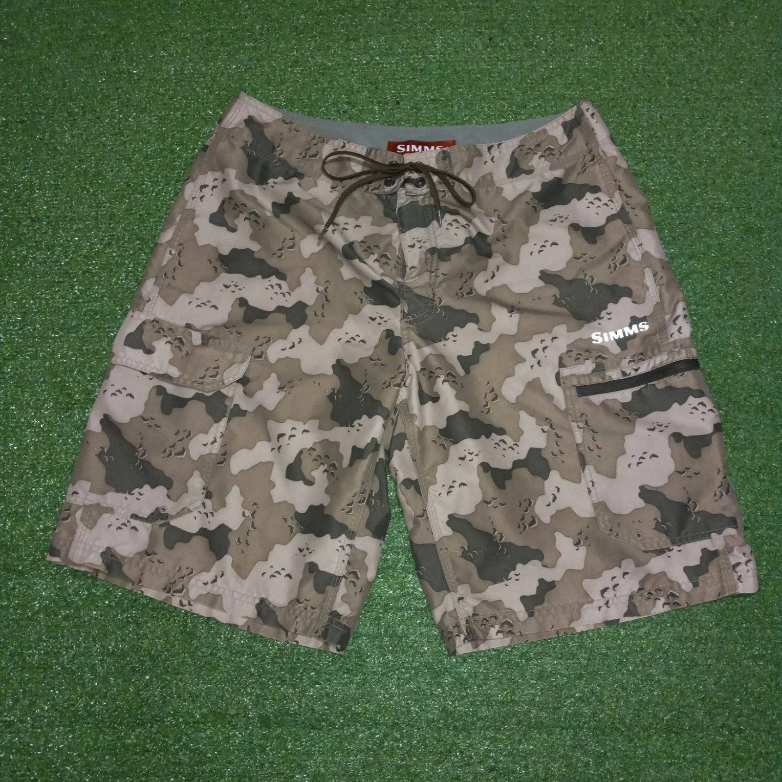 Simms CAMO Cargo Shorts Boardshorts Fishing Mens Medium