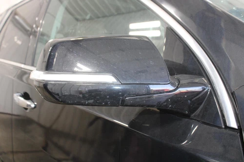 Used Left Door Mirror fits: 2018 Chevrolet Traverse power manual folding w/turn