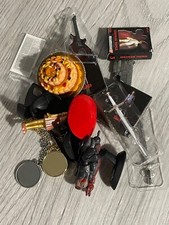 NEW HUGE VOLUME DISCOUNT Zuru Mini Brands Netflix Mini Figures - Pick a Favorite