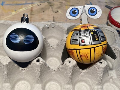 WALL·E And Eva Eve Pixar ShatterprooF ornaments set of Two