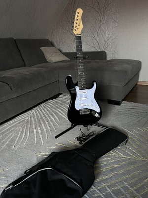 Stagg E-Gitarre, sehr guter Zustand, Privatverkauf   keine Rückgabe