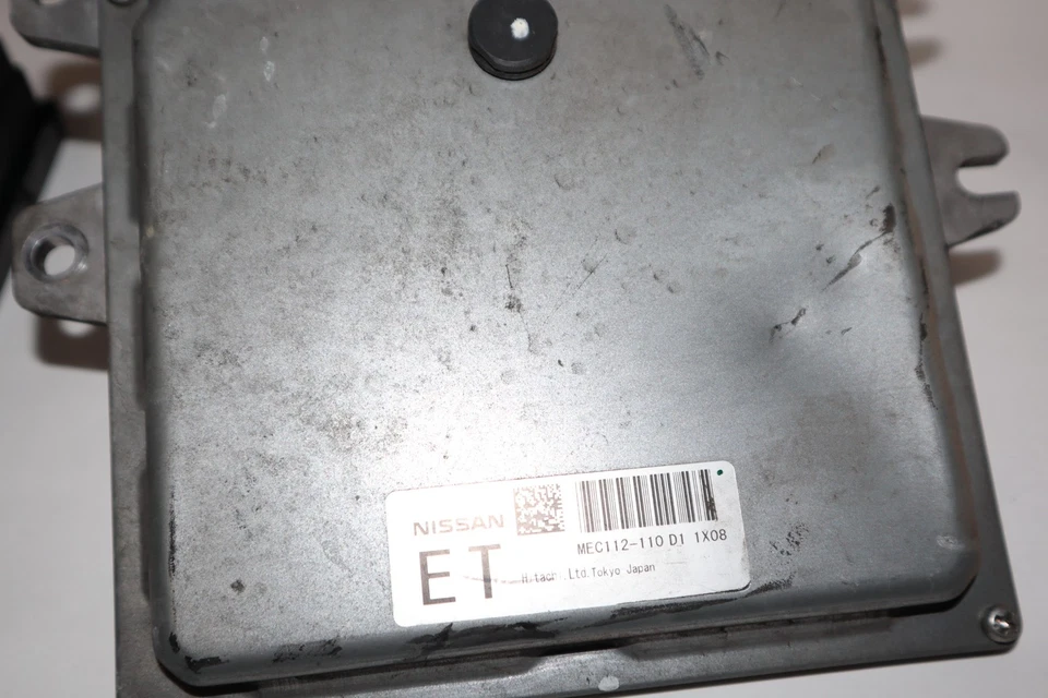 2012 NISSAN ROGUE - ECU BCM KEY LOCK CYLINDER IMMOBILIZER SET - ECU DENTED - Image 2 of 4