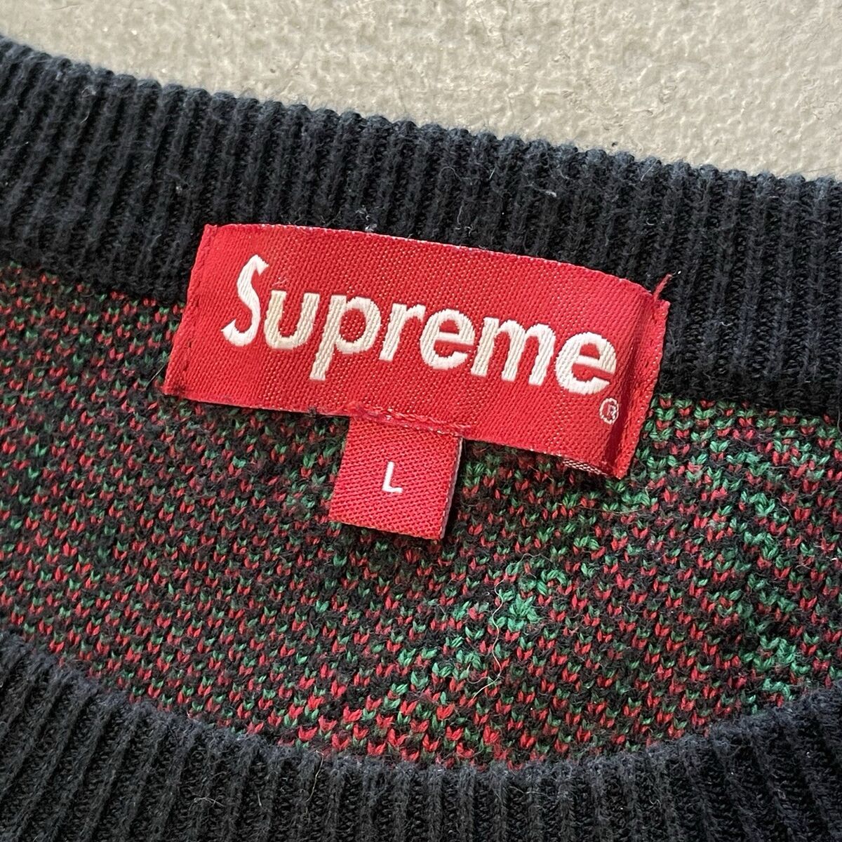Supreme Cherry Sweater FW14 Size Large Black Cherries Knit Supreme Cherry Sweater FW14 Size Large Black Cherries Knit