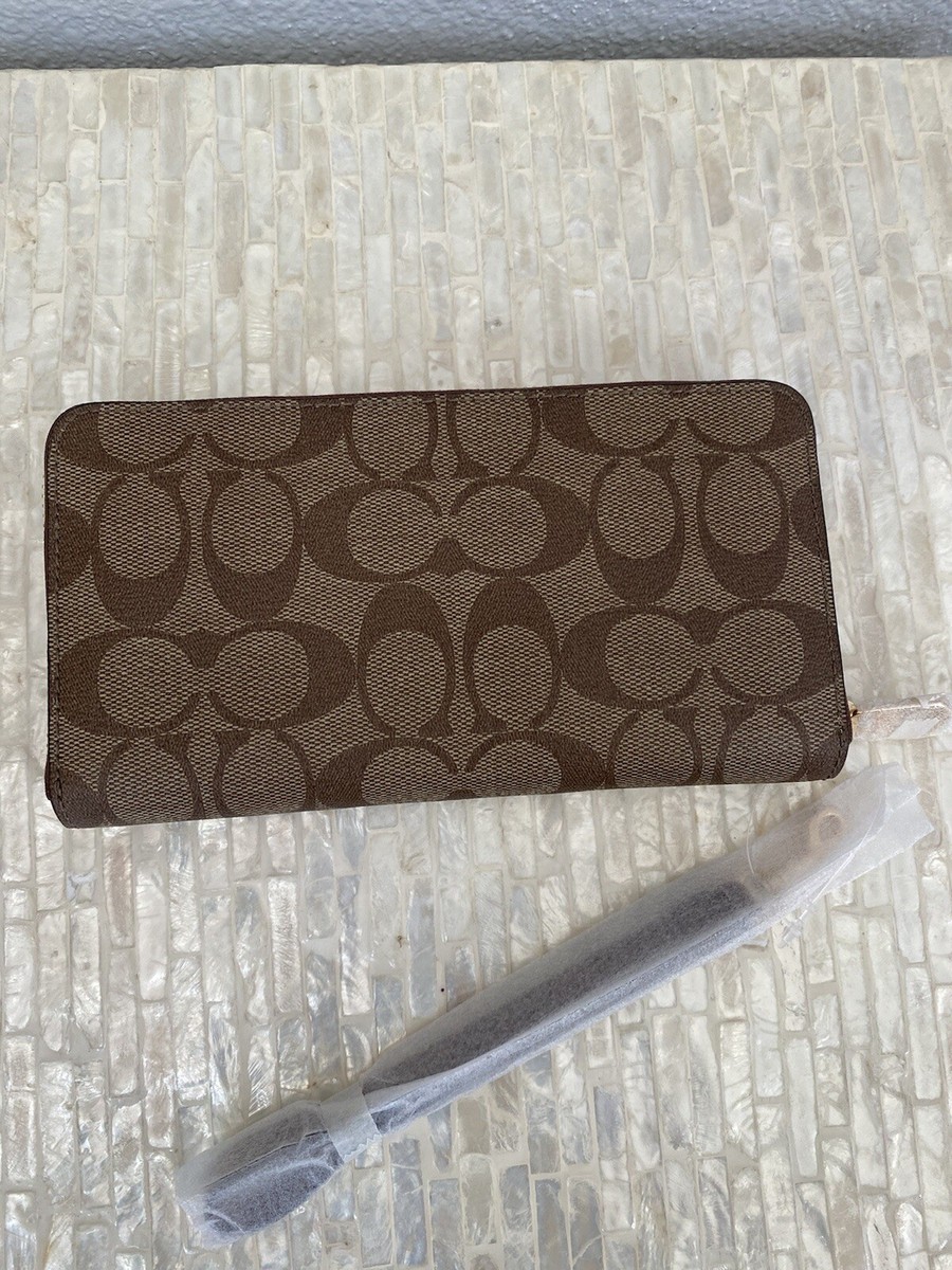 バッグ Coach Signature Zip Accessory Pouch Bag Coach Pouch Bag with Signature Canvas Detail – Club de Mode