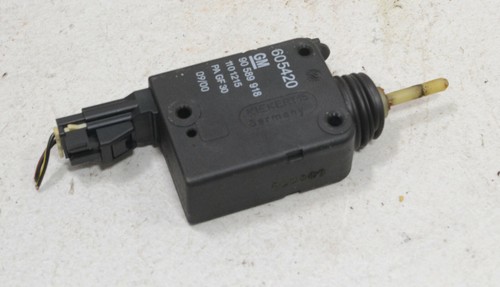 OPEL Astra G Caravan (98-04) Stellmotor ZV Tank Klappe Deckel #51191-B344