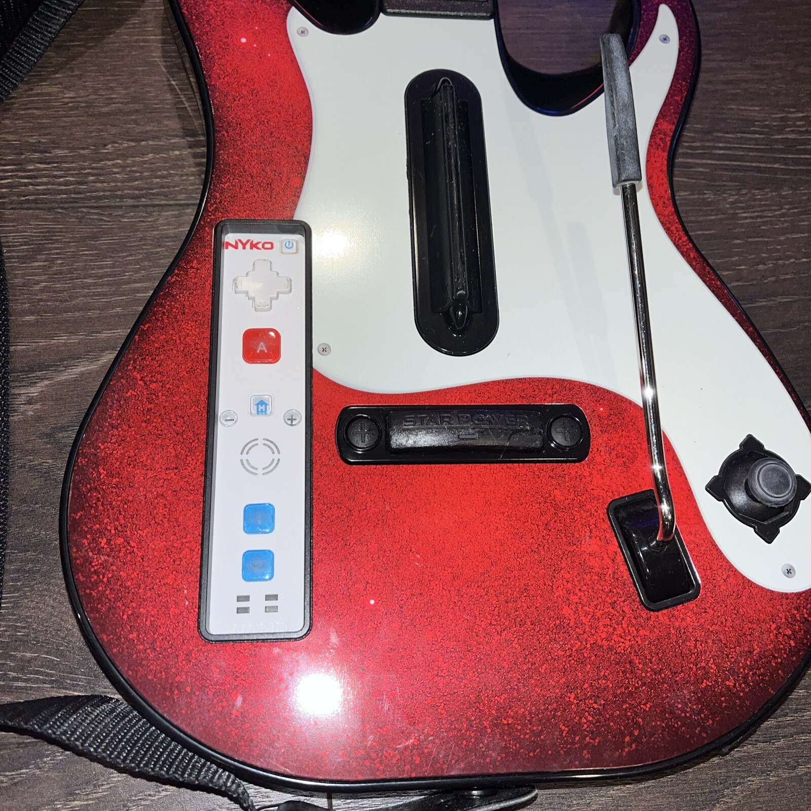 Nintendo Wii Guitar Hero 5 Guitar Controller Wireless GH5 Red White