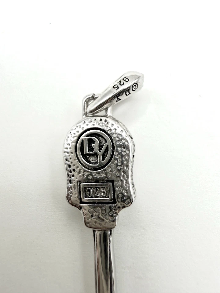 Colgante Llave Calavera David Yurman Memento Mori, Plata de Ley, Diamantes Negros Foto 4 de 4