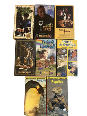 Lot Of 8 VHS Family Movies Feature Films for Families (5) Animal Bloopers Plus 2