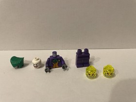 LEGO the Joker Minifigure (LEGO Batman Retired 2006 Orange Vest 7782)