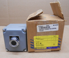 NEW SCHNEIDER SQUARE D 9001KYK11 START PUSHBUTTON CONTROL STATION HEAVY DUTY