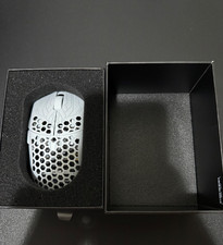 finalmouse frostlord (Medium size) with frost...