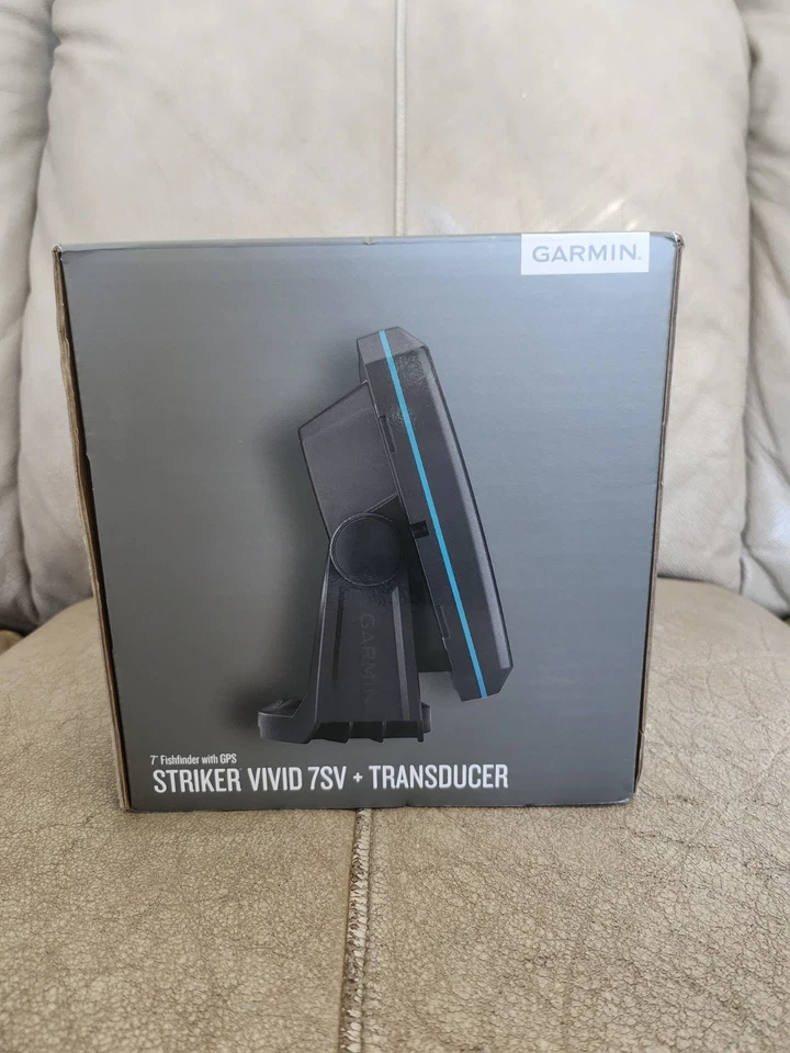 Garmin Striker Vivid 7SV 7" Fishfinder w/ GT52HW-TM Transducer NEW - Image 2 of 4