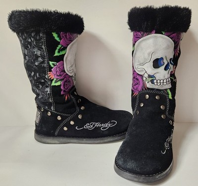 Ed Hardy スカルデザインブーツ Ed Hardy Women's Black Skull & Rose Suede Faux Fur Knee High Boots