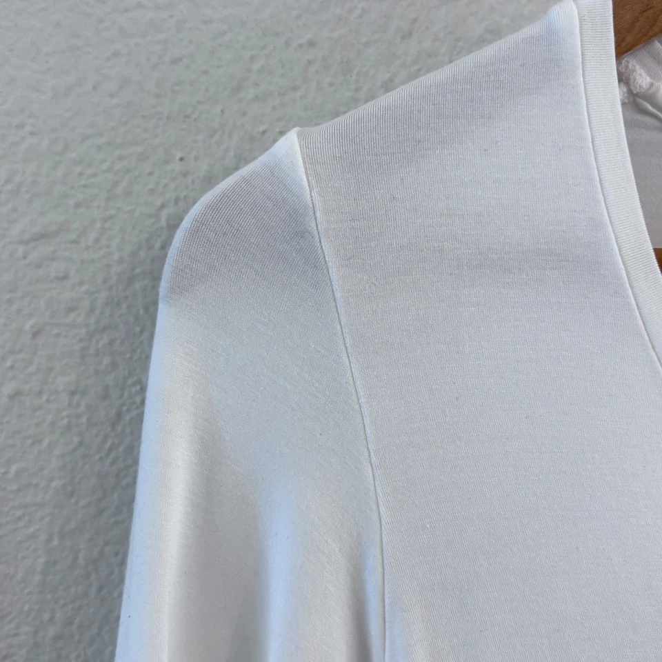 Camiseta Majestic Paris Neiman Top Mujer 3 Mediana Blanca Suave Tacto Cuello en V Foto 4 de 4