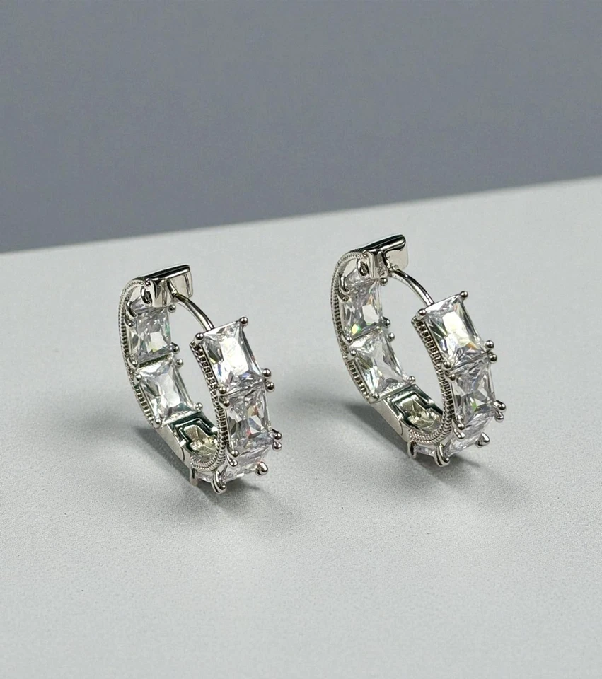 Orecchini in Ottone da donna Cerchi con grandi Zirconi Anallergici Nickel Free - Immagine 2 di 4