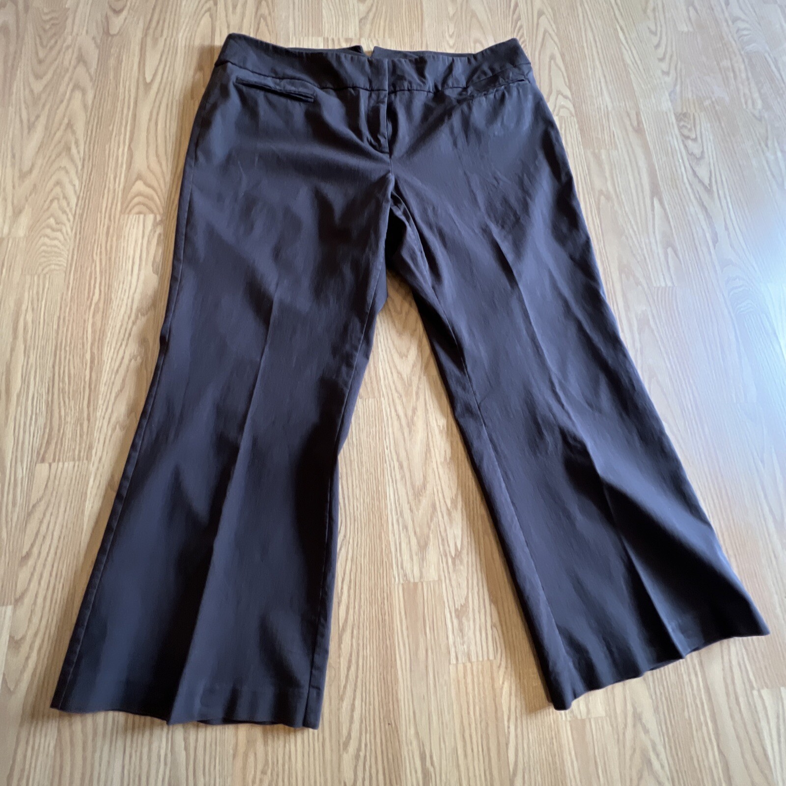 Lane Bryant Women's Size Petite 5 Dress Pants Wide-Leg Pants  Brown
