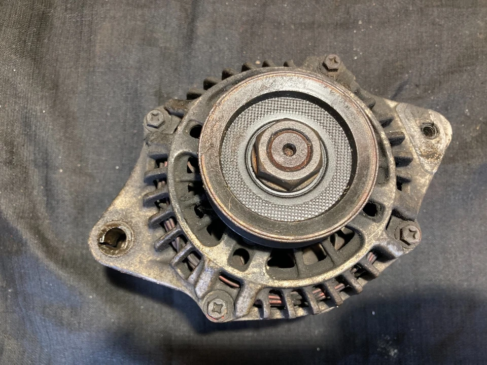 Генератор переменного тока 1996-2000 1,6 л Honda Civic Del Sol D16Y7 - Изображение 2 из 3