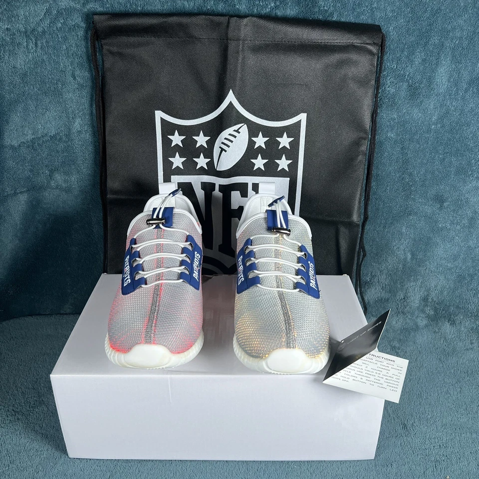 Fanatics New England Patriots LED Light Up Shoes Size 8 With NFL Bag - Image 2 of 4