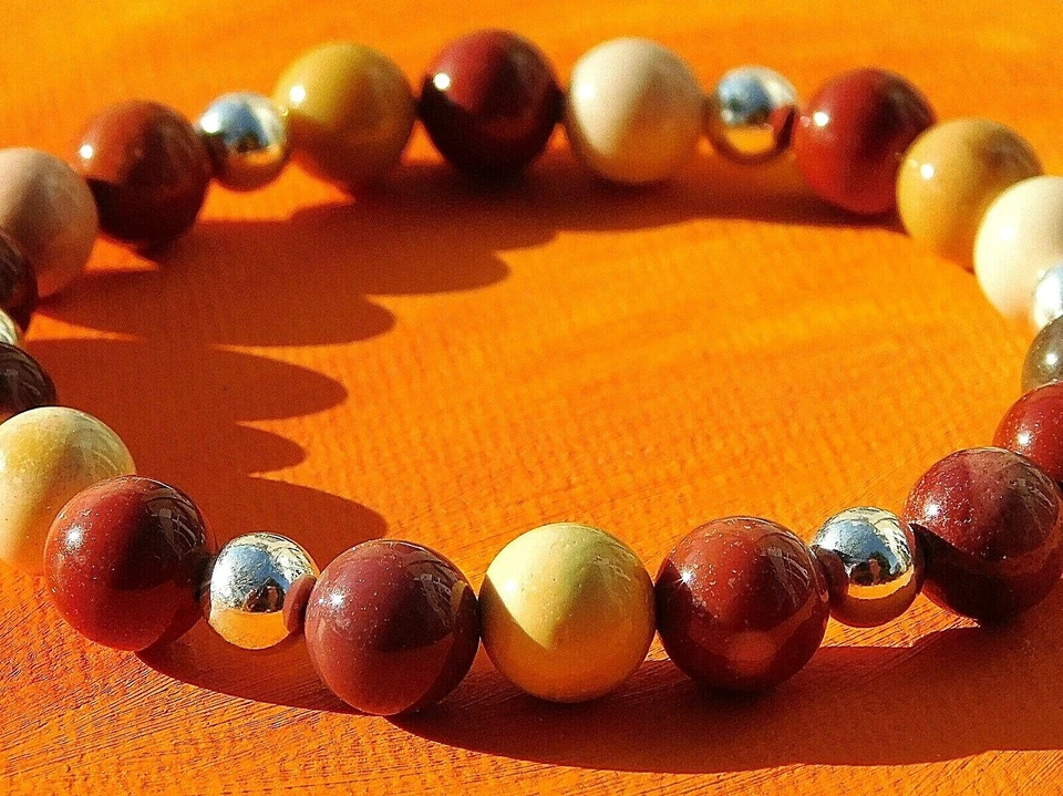 Pulsera de plata y piedras preciosas hechas a mano de 8 mm para hombre/dama - jaspe mookaita natural. Foto 2 de 3
