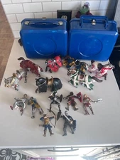 Knights LOT OF 14 WORLD OF KNIGHTS SCHLEICH & PAPO TOYS