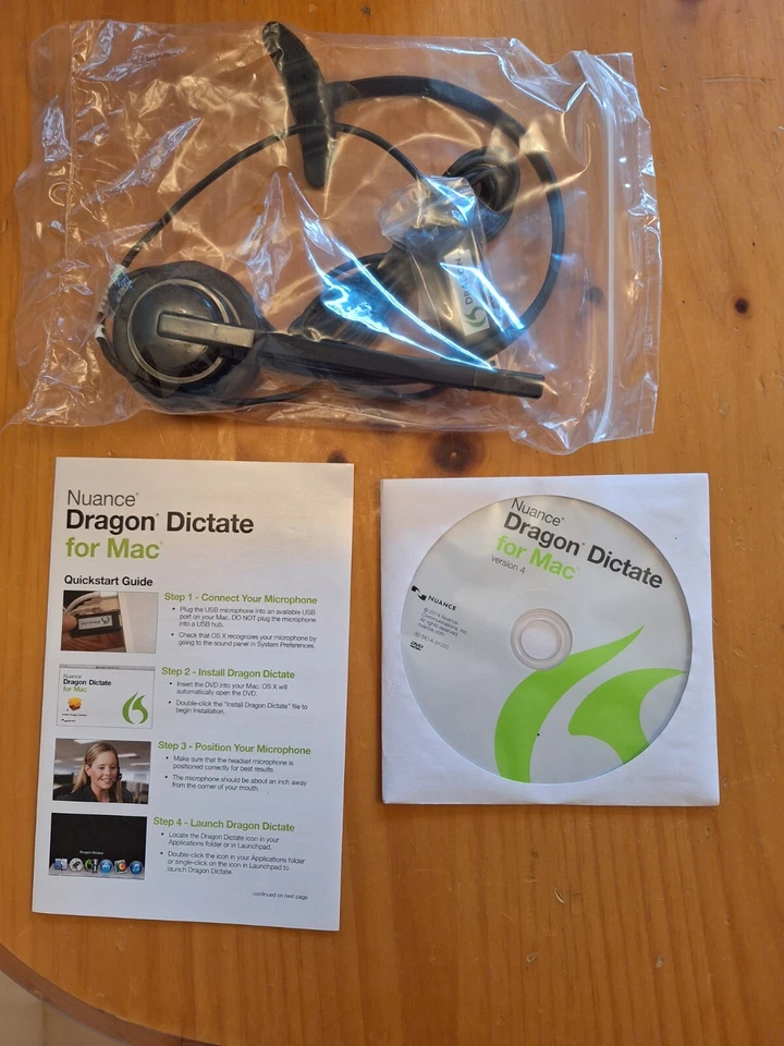 Dragon Dictate for Mac Speech Recognition Software  v4, Disc and Headset - Image 2 of 3