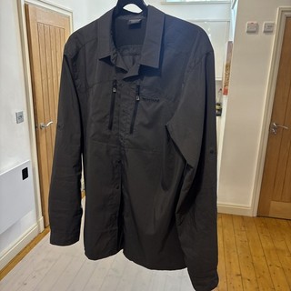 Montane Walking Hiking Shirt Grey Medium Long Sleeve Excellent Condition.