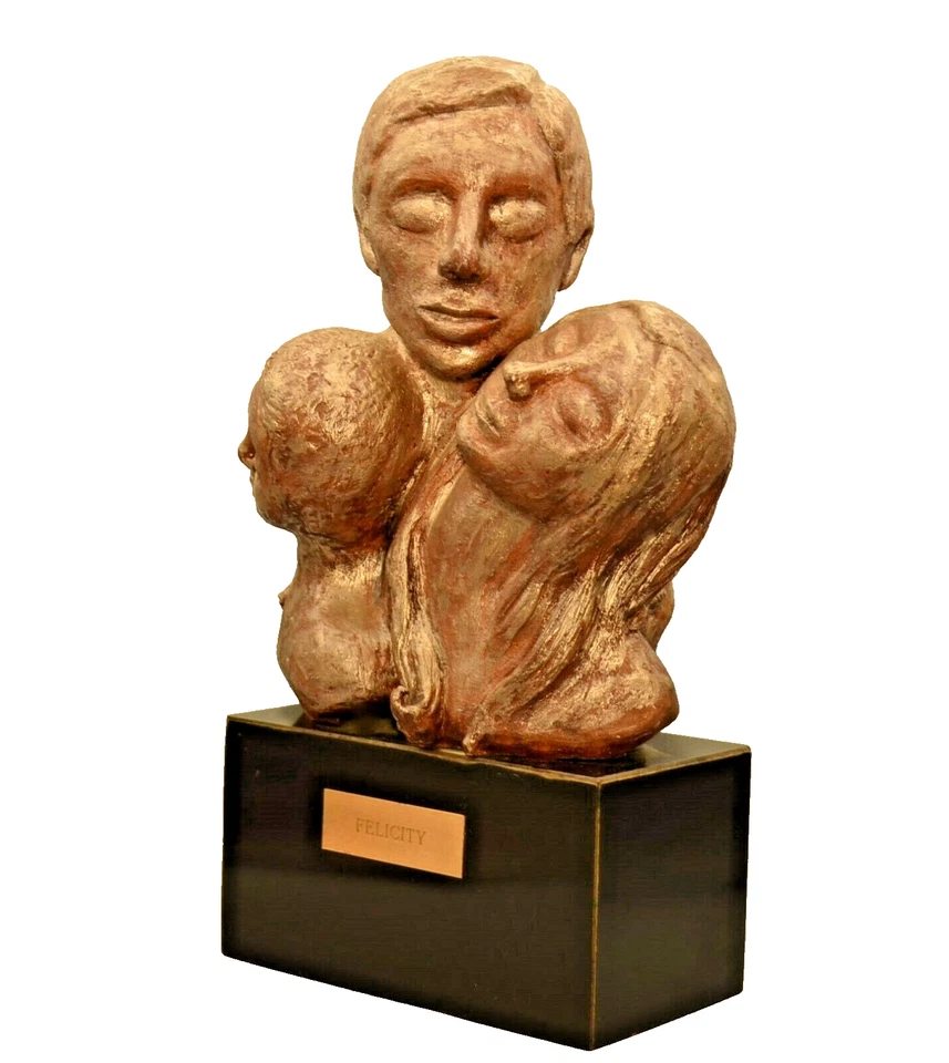 MARGIE Original Vintage Signed FELICITY Family Figure Sculpture Head Bust Statue - Image 2 of 4
