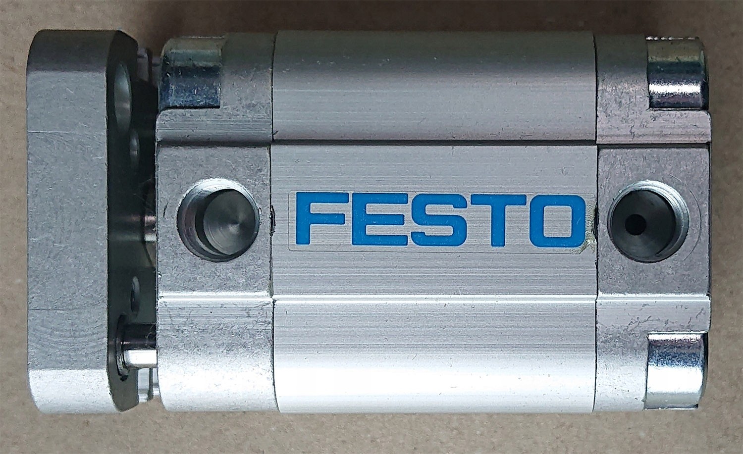 Festo 156878 ADVUL-32-25-P-A