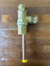 Grundfos 22mm York / Surrey Flange 1" x 1" x 3/4" BSP - New (Other)