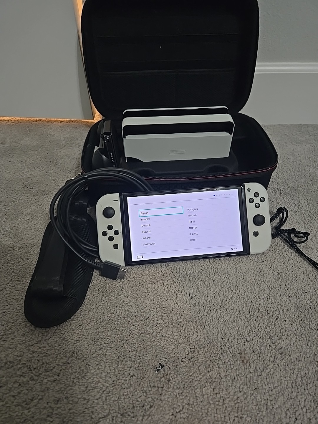 Nintendo Switch OLED Handheld Console - 64GB - White With Carrying Case/sd Card