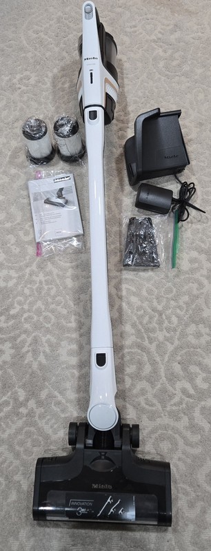 miele triflex hx1 Vacuum Cleaner Model # SEB 430