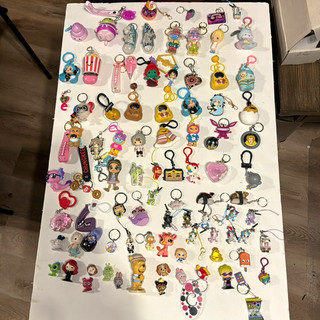 80 Piece Mixed Lot Anime/Cartoon Character Keychains & Figures Multicolor