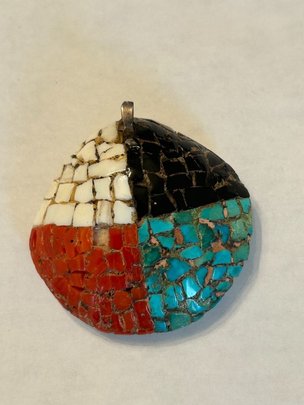 VINTAGE SANTO DOMINGO MOSAIC TURQUOISE/CORAL.. INLAY LARGE SHELL PENDANT  aL20