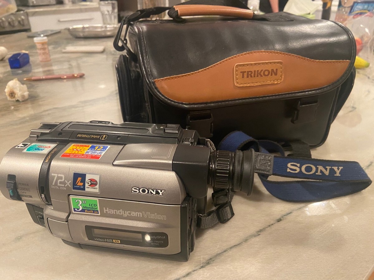 Sony CCD-TRV75 Digital Video Camera Recorder Handycam made in