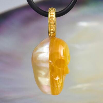 Skull IN Süd See Perle Anhänger Geschnitzter Perlmutt & Vermeil Sterling 4.59g