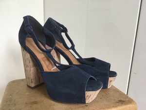 kurt geiger platform sandals