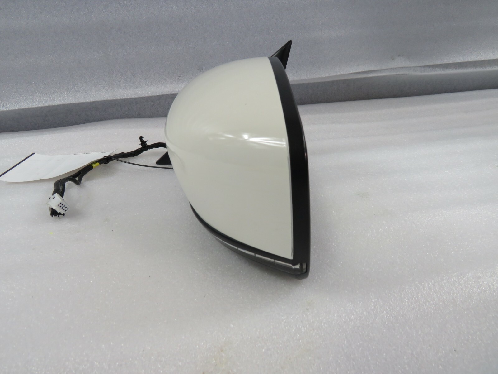 2014 Maserati Quattroporte, LH, Left Side View Mirror, Used, P/N 670048057