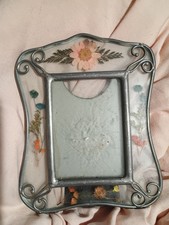 VTG Real Dried Flowers in Glass  Pewter Picture Frame w Stand for 2" X 3" Photo