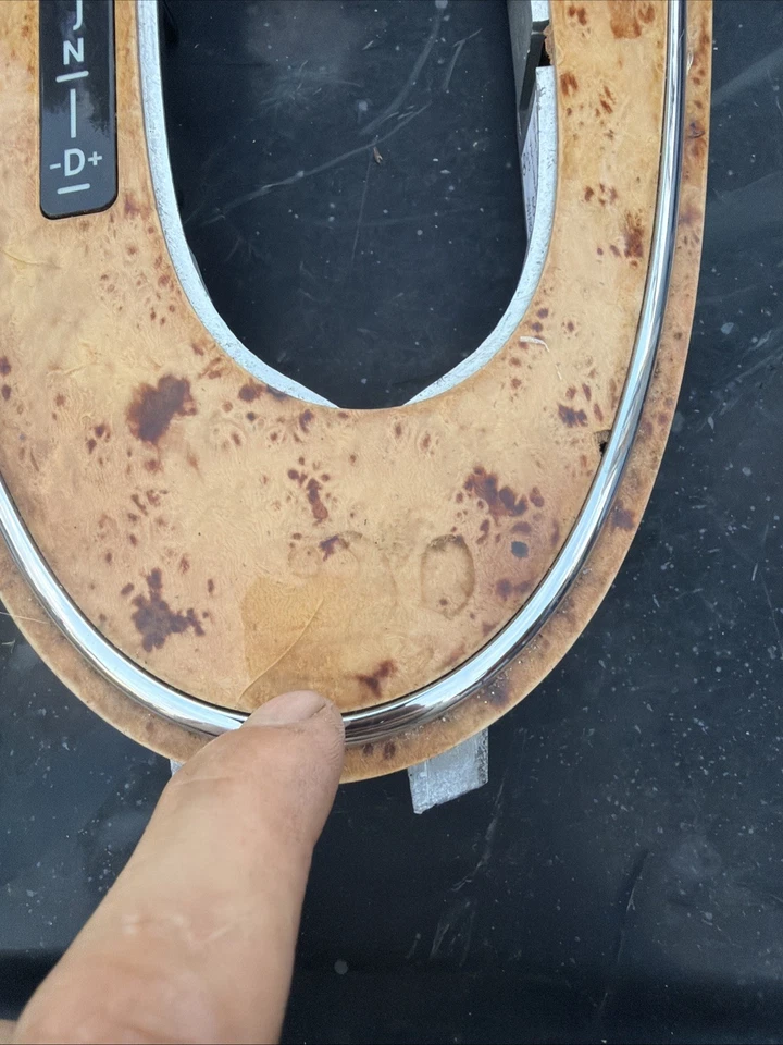 Mercedes E350 2006 cambio de piso moldura de bisel de grano de madera A2115420526 Foto 4 de 4