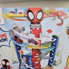 Marvel Spidey and His Amazing Friends Construction Zone Chaos Track Set