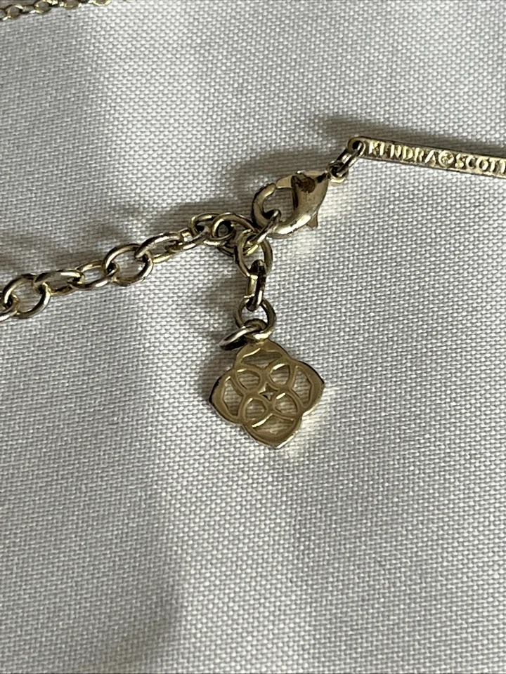 Collar Colgante Kendra Scott 16" Negro Druzy Y Chapado en Rodio Tono Plata Foto 4 de 4