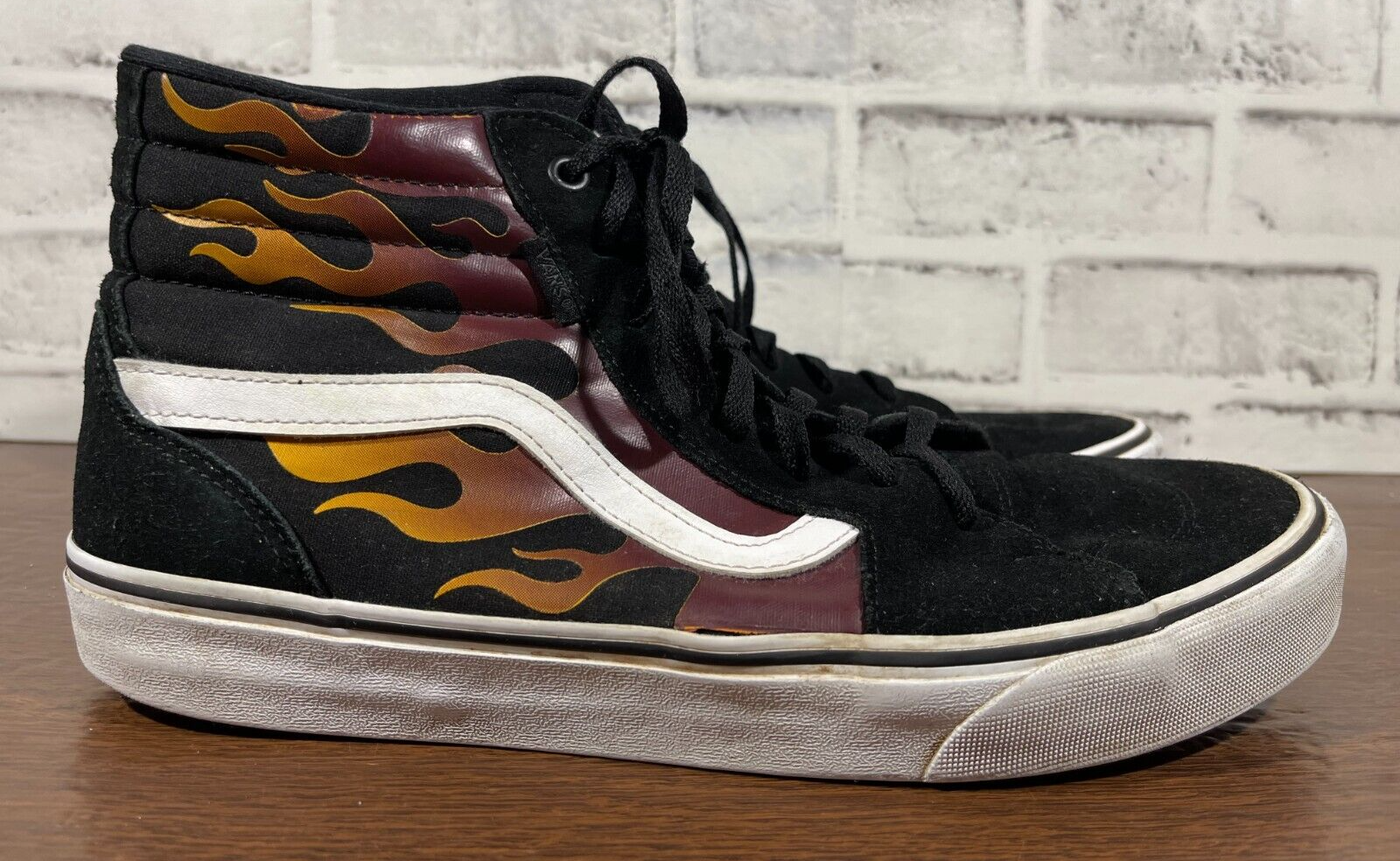 Vans Old School Sneakers - 721356 - Mens Size 11 - Black Suede with Flames