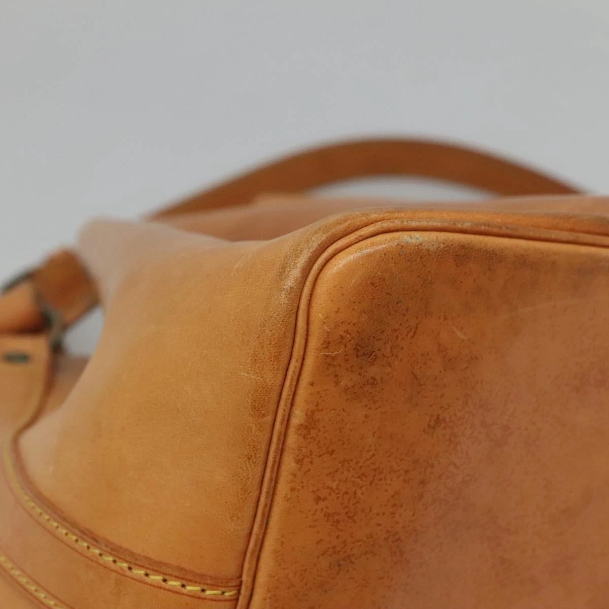 LOUIS VUITTON（LV） Borsa a tracolla Louis Vuitton Nomad in pelle Petit Noe beige M85003 LV originale KD147