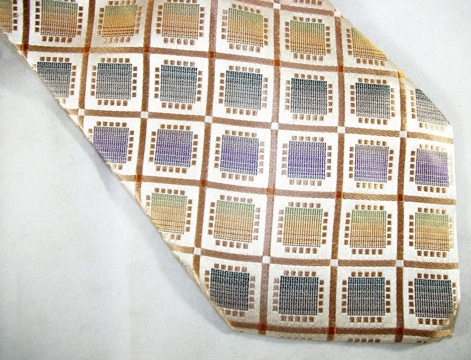 Corbata Stafford dorada, beige, azul, verde cuadrados seda 59" L x 4" W (E724) Foto 2 de 3