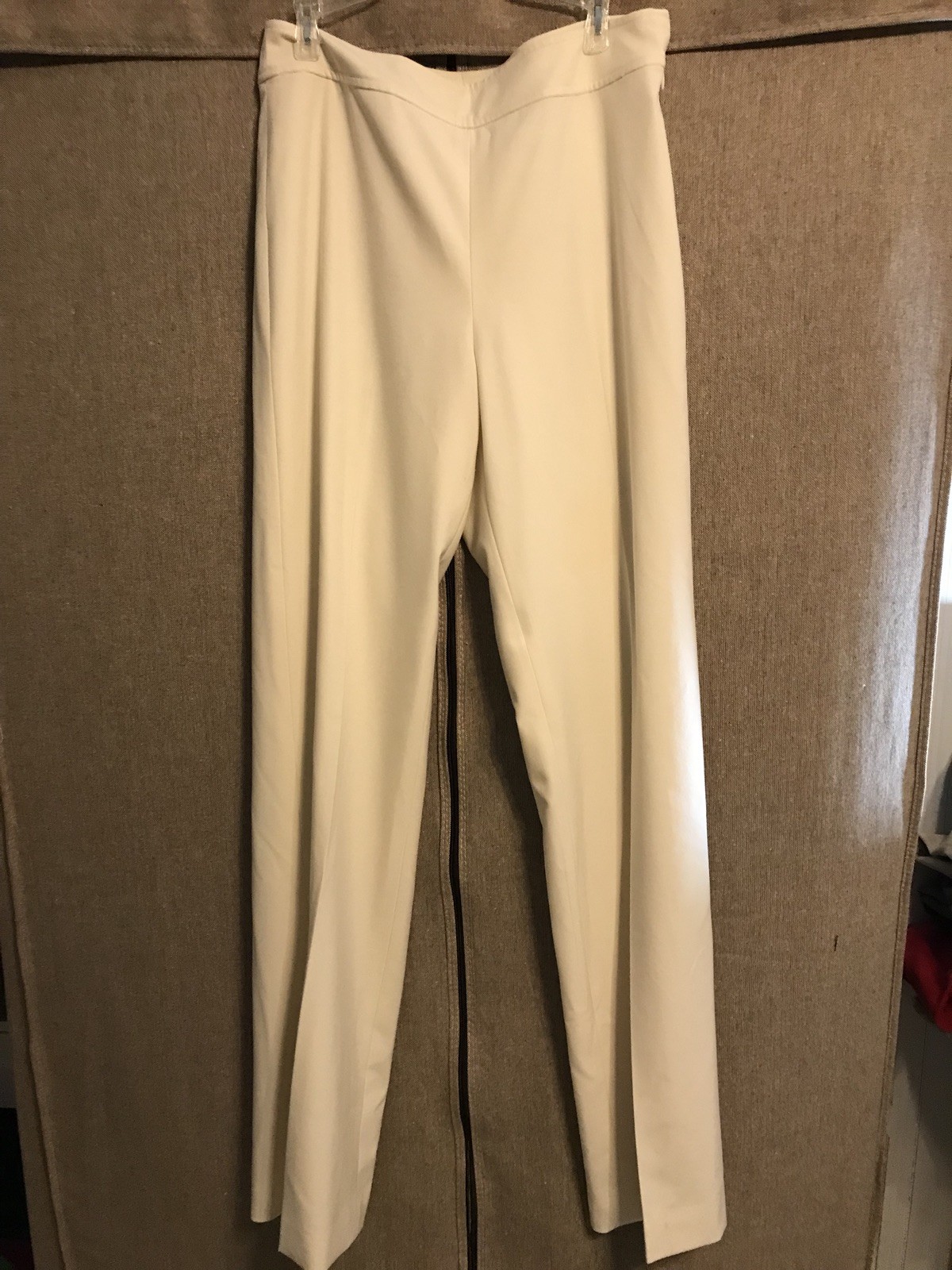 Womens 4 Talbots cream dress pants Gem