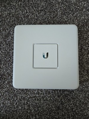 Ubiquiti Unfi Security Gateway With AC Adaptor