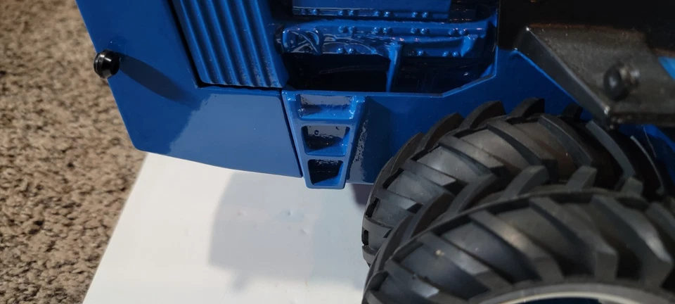 1/16 Ford Versatile 1156 4WD Tractor Scale Models PARTS MART Dealer Scale Models - Image 3 of 4