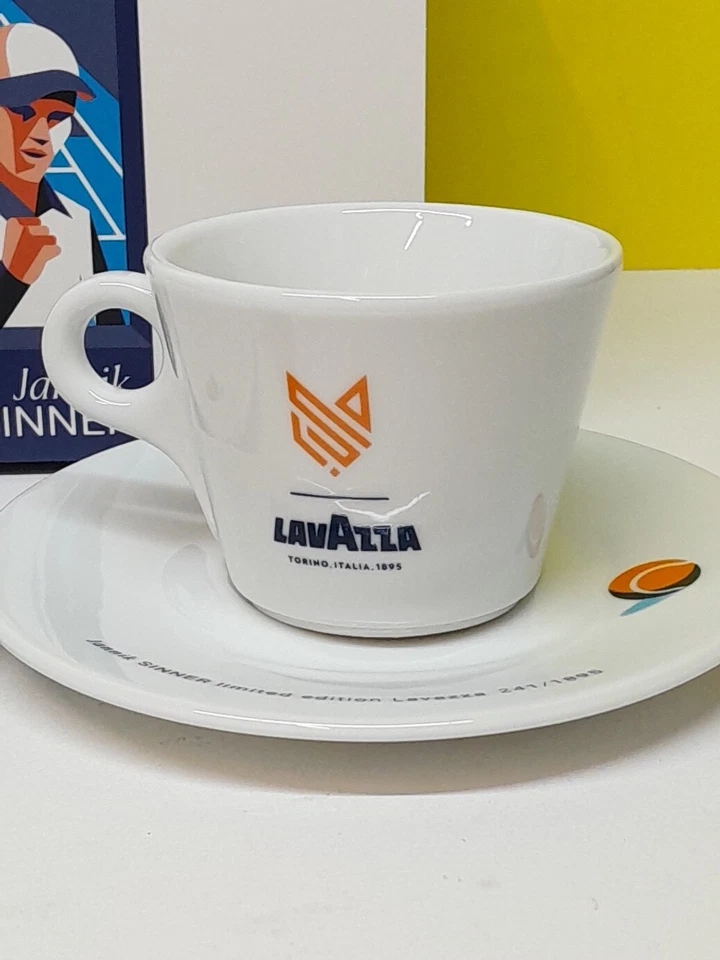 LAVAZZA JANNIK SINNER TAZZE CAPPUCCINO CUPS TENNIS PIATTI 2025 TAZZINA - Immagine 4 di 4