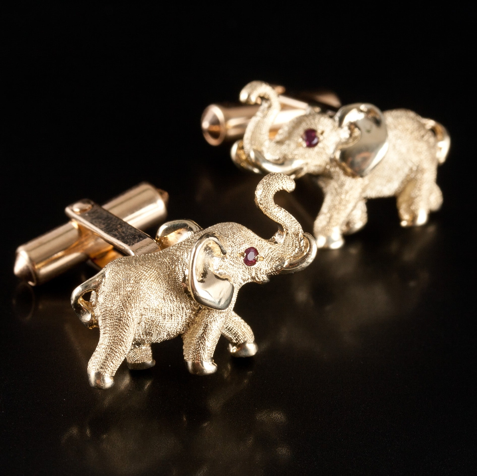 14k Yellow Gold Round Ruby Solid Elephant Style C… - image 3