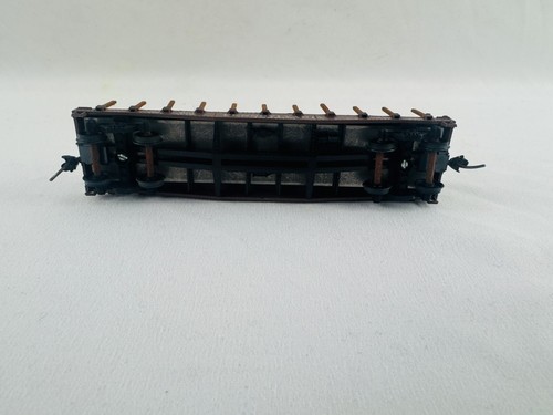 Athearn HO Pennsylvania #425500 50’ Steel Flat Car 1350 with Lumber - Picture 5 of 6